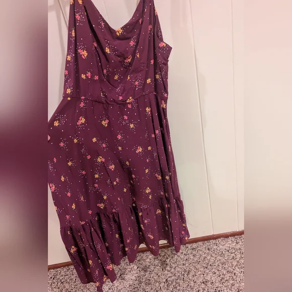 Old Navy Plum Floral Maxi Dress - Picture 2 of 7